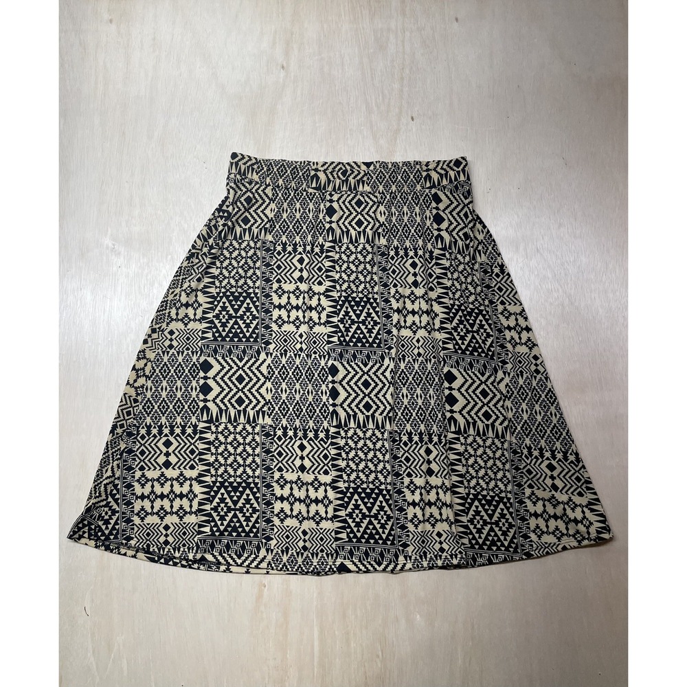NWT CATO Plus‎ Sportswear Women's Beige Black Patterned Skirt Size 18/20W